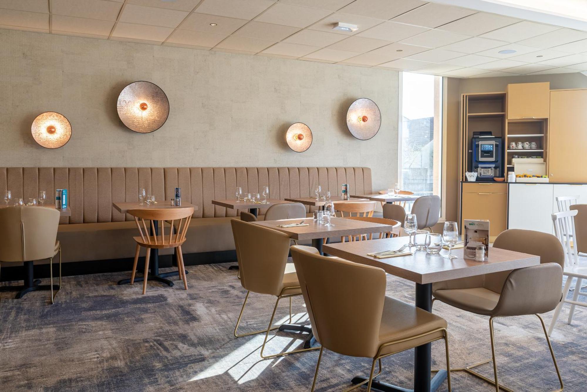 Brit Hotel Orleans St Jean De Braye - L'Antares Saint-Jean-de-Braye Exterior foto